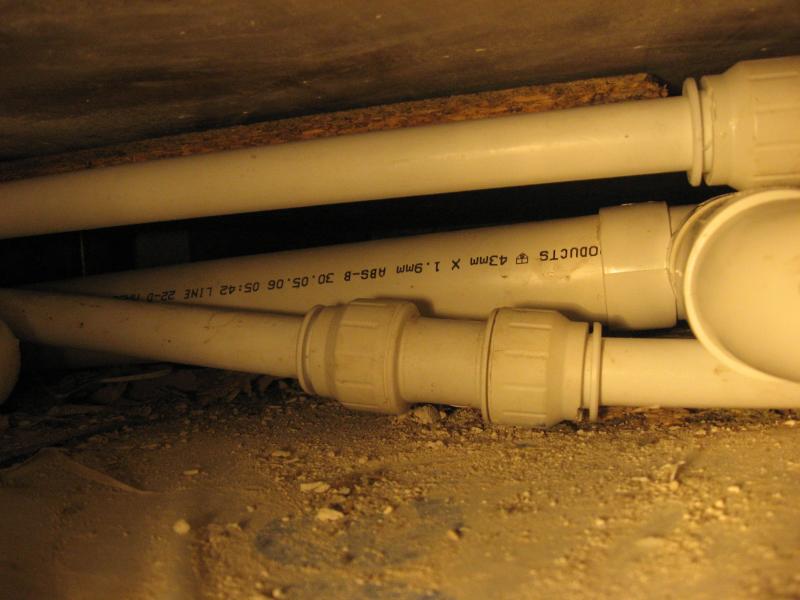 Moisture under Shower tray...is this just condensation?? DIYnot Forums