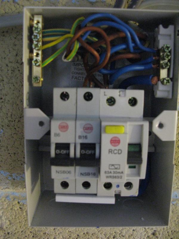 New Wiring/Sockets/Switches Keeps Tripping ( Help Please DIYnot Forums