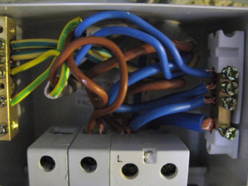 New Wiring/Sockets/Switches Keeps Tripping ( Help Please DIYnot Forums