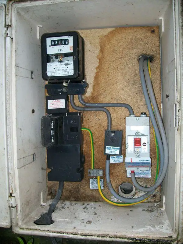 Cut out fuse | Page 6 | DIYnot Forums old 15 amp fuse box 