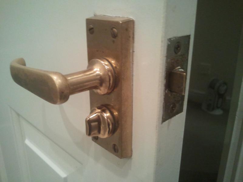 How To Remove A Door Handle With A Lock The Door