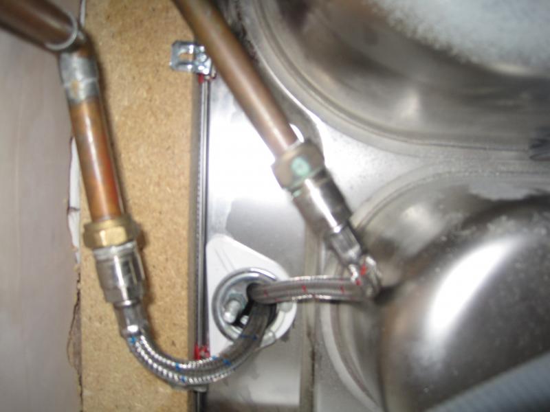 Kitchen sink tap removal ?????? DIYnot Forums