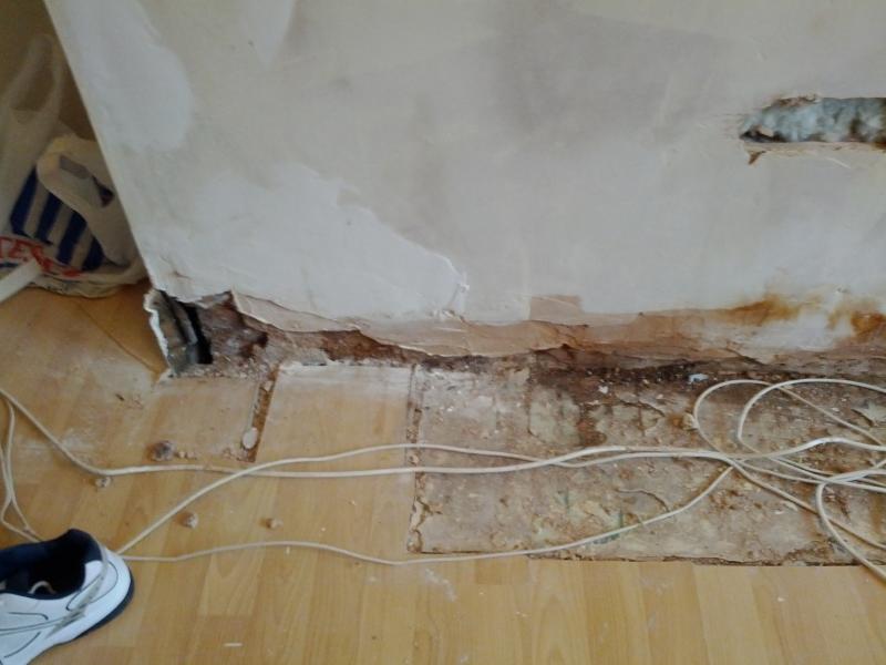Fitting Skirting board to uneven plastered wall DIYnot Forums