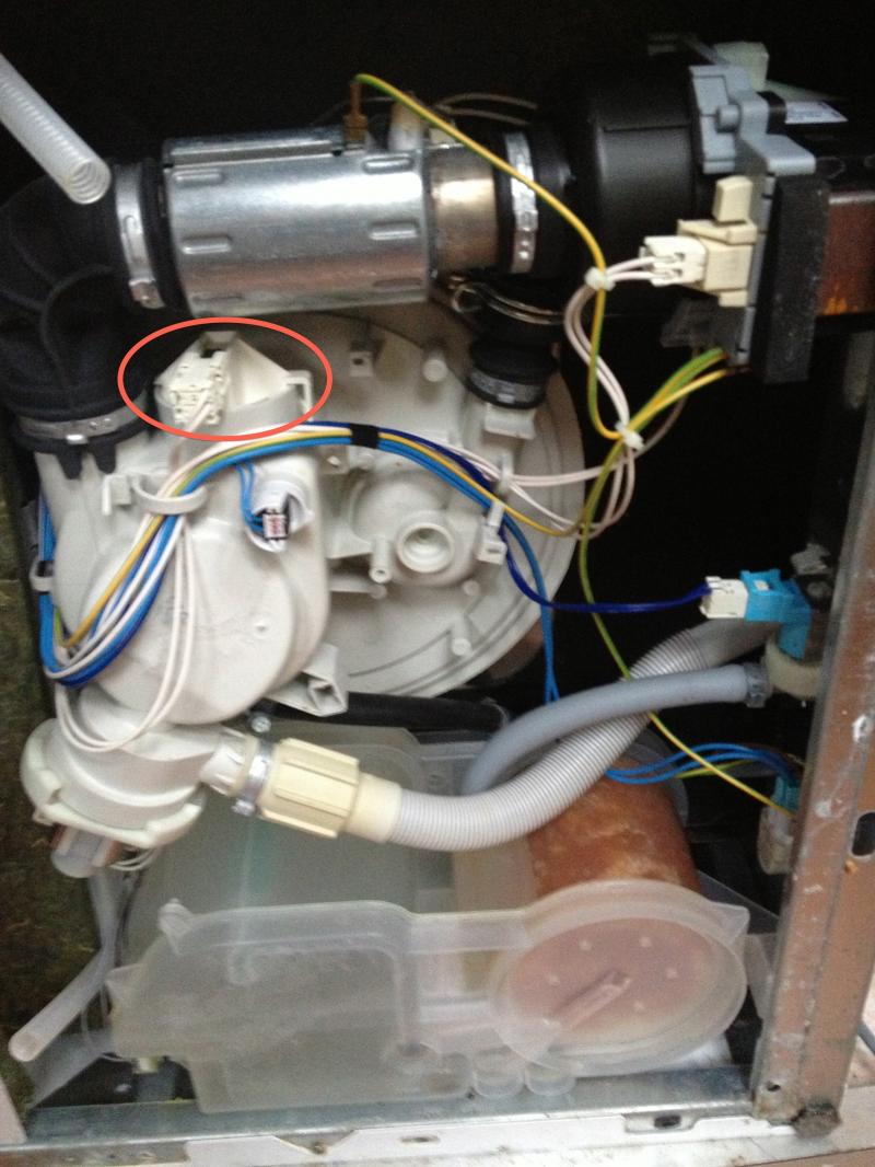 Ikea Whirlpool Dishwasher DWF B10 Flashing Start Button Page 2