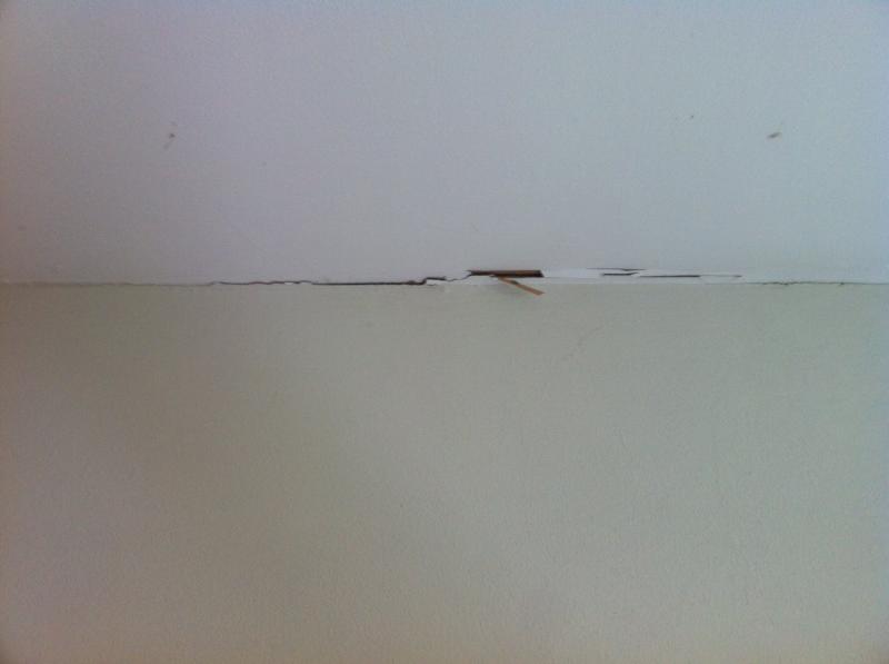 Sorting Out Cracks Between Wall And Ceiling Diynot Forums