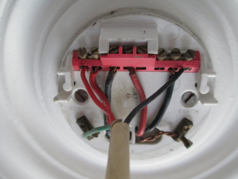 Ceiling Rose Unexpected Wiring Diynot Forums - Old Ceiling Light Wiring Colours