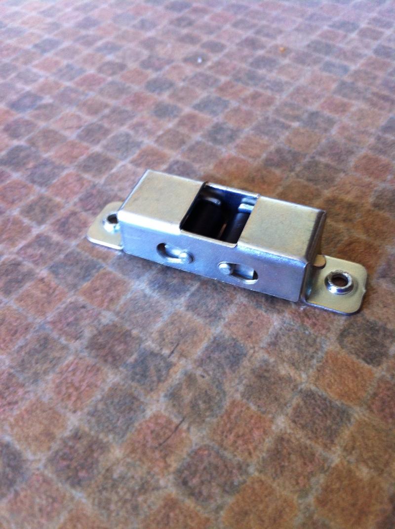 Hotpoint HUE61 Door Catch DIYnot Forums