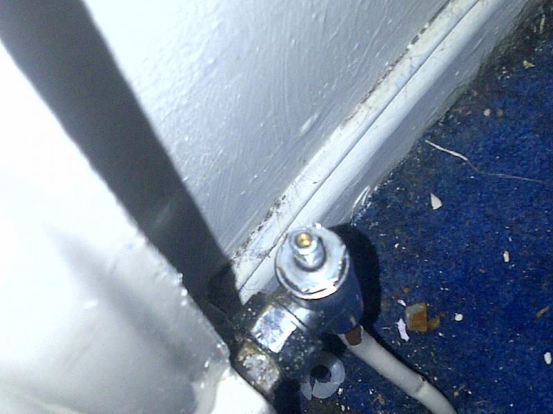 Radiator valve broken. DIYnot Forums