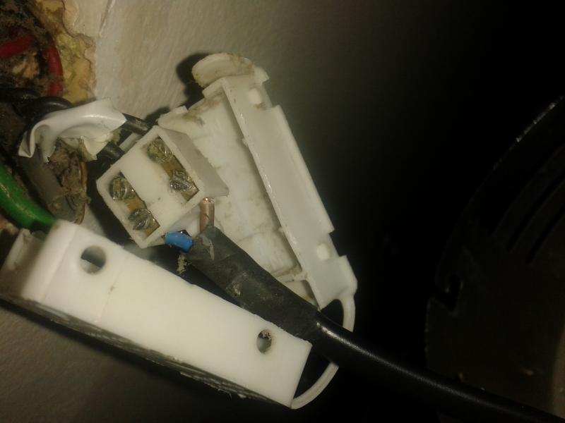 Light switch reversed after transformer blew in the ceiling Page 3