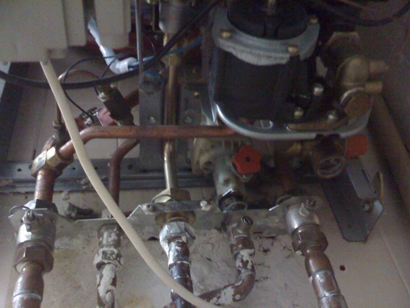 Spanish Plumbing issue | DIYnot Forums