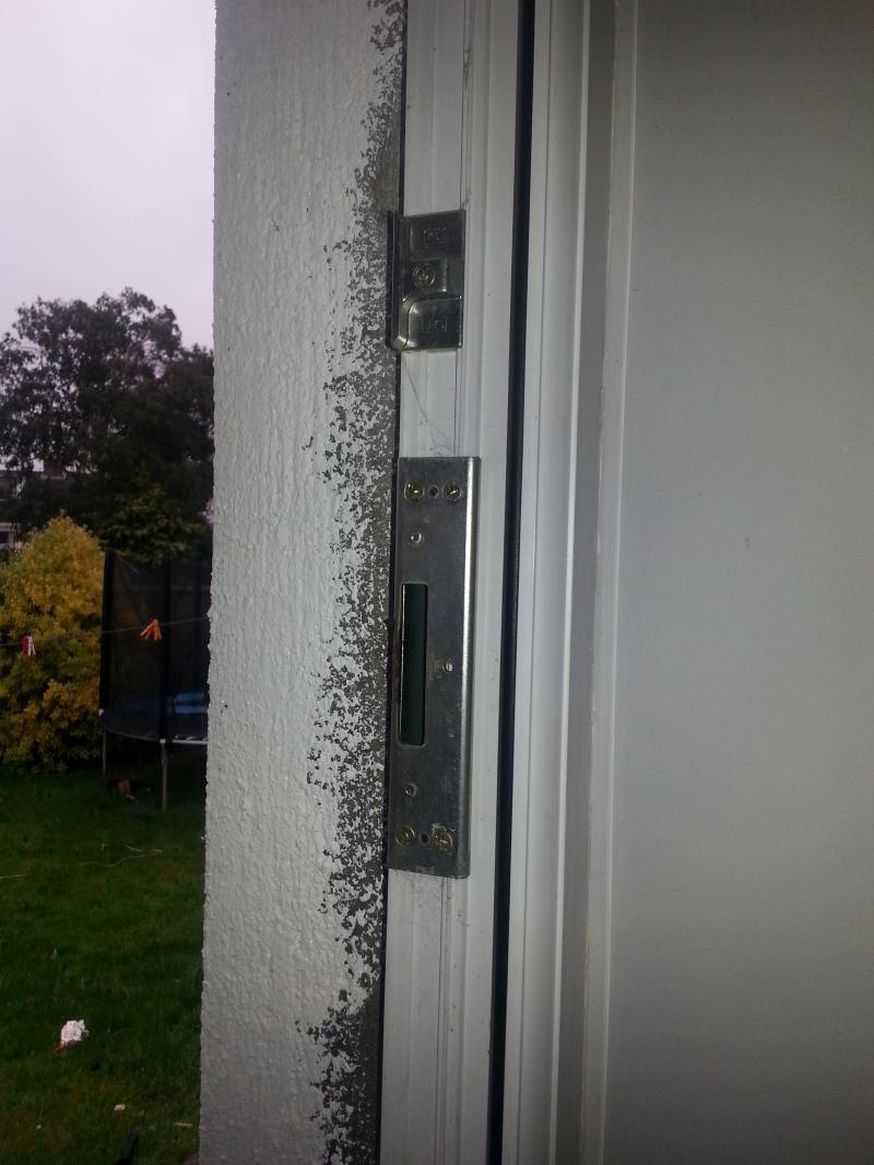 PVC door frame /door bent/draught DIYnot Forums