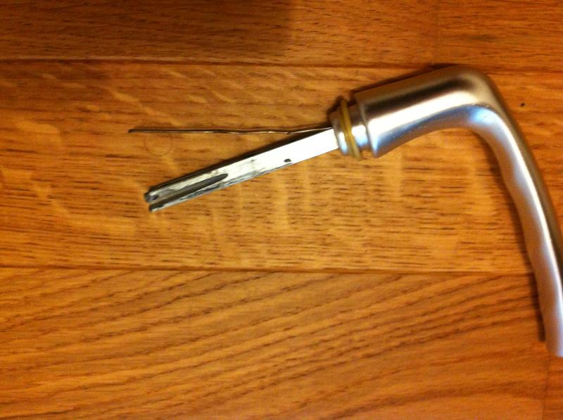 Lever handle on exterior door keeps falling off DIYnot Forums