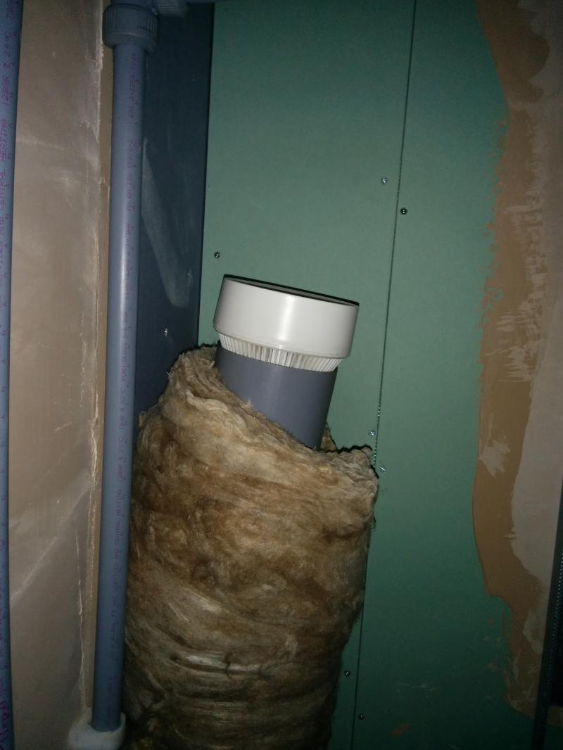 Leaking pipe? behind shower cavity... DIYnot Forums