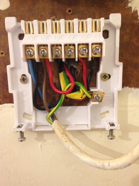 Heating Controls    Wiring    Independent Central Heating