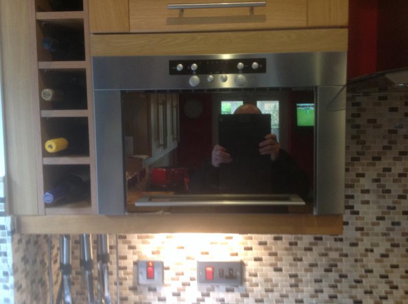 Need to replace a bulb in a whirlpool microwave ??? DIYnot Forums