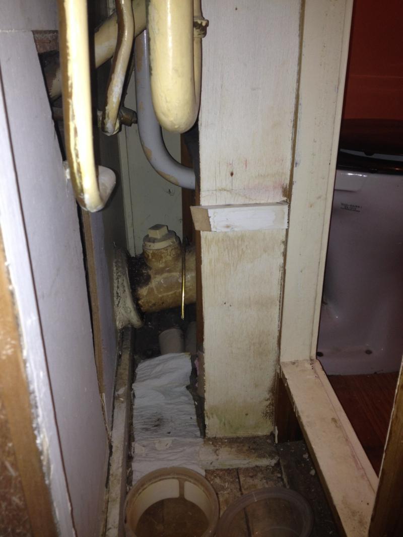 Shower waste pipe into caste iron soil pipe? DIYnot Forums