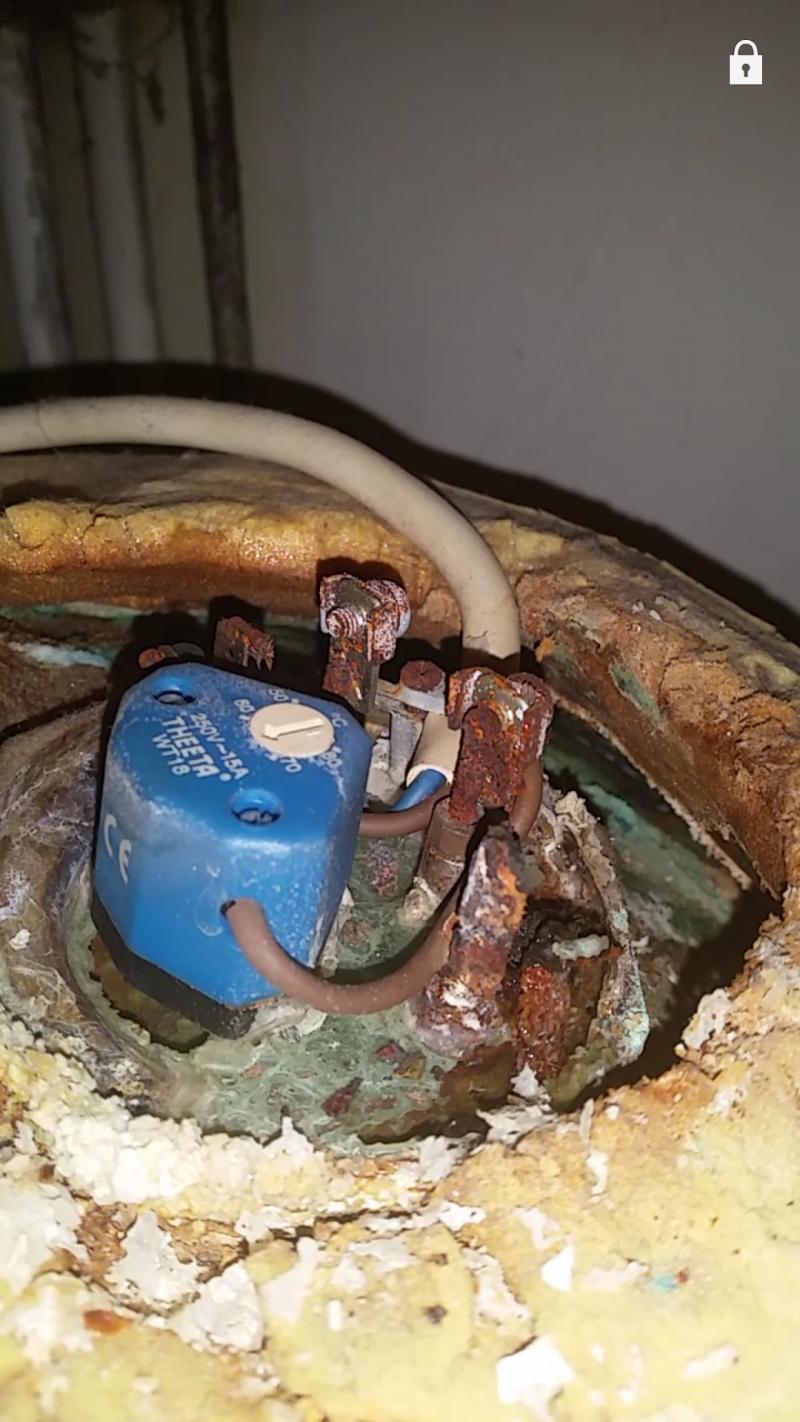 Hot water tank - thermostat issue? | DIYnot Forums