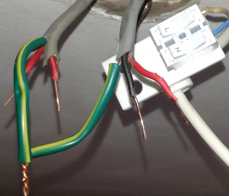 Light Fitting In Place Of Old, How To Wire A Light Fixture Uk