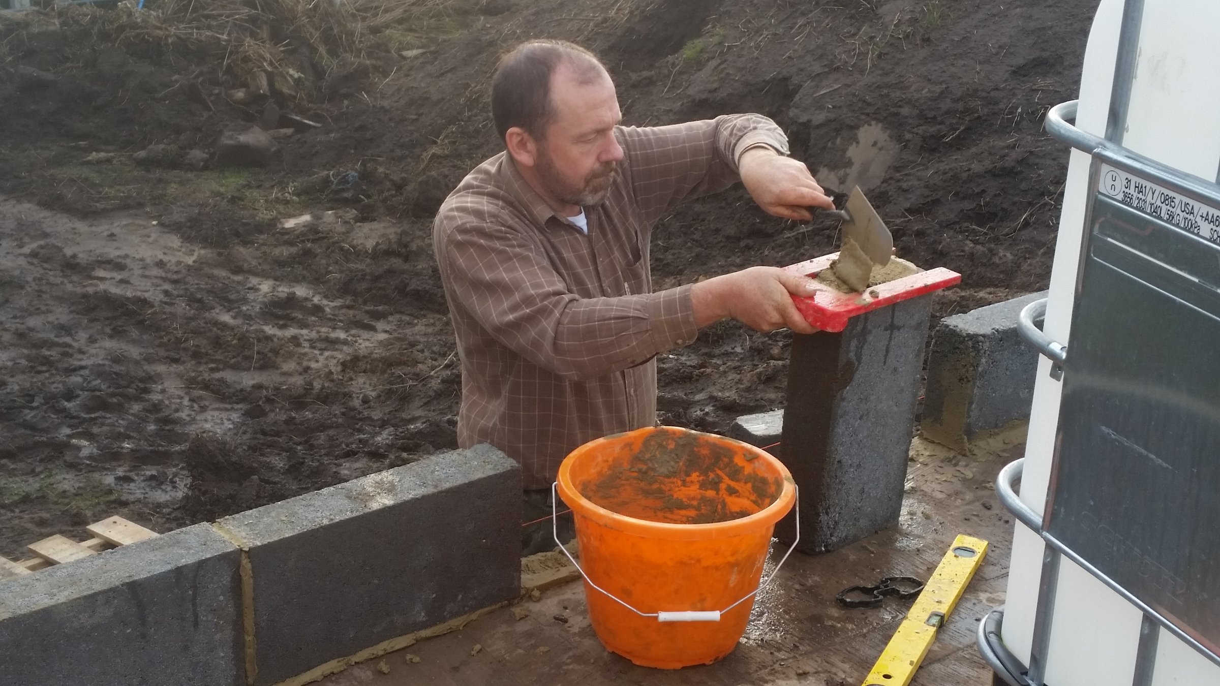 Using the "Bricky" bricklaying tool.