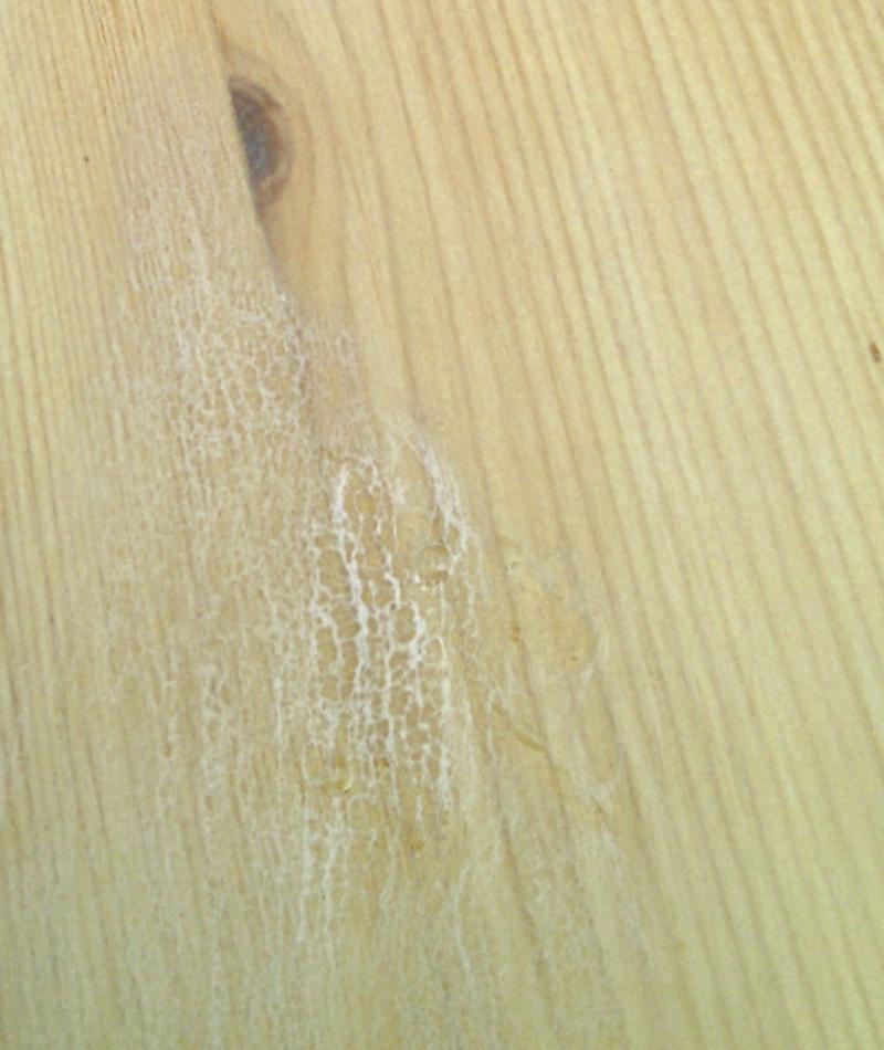 Varnish gone white. DIYnot Forums