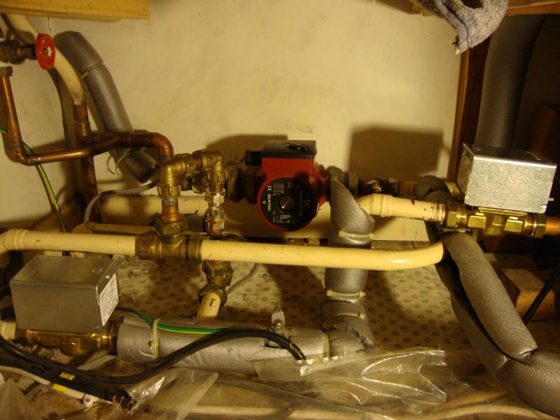 View inside the airing cupboard